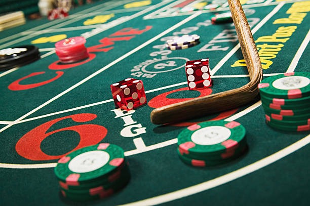 Roulette wheel spinning at vivatogel live studio